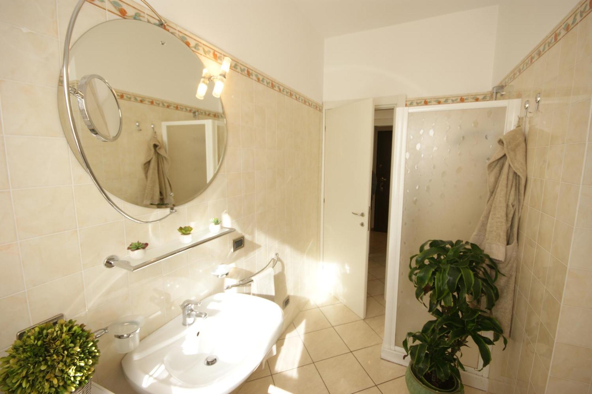 Dama Del Ginevra Apartment *